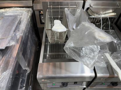 Picture of Fat Chef 2 Tanks 2 Basket Electric Chip Fryer 
